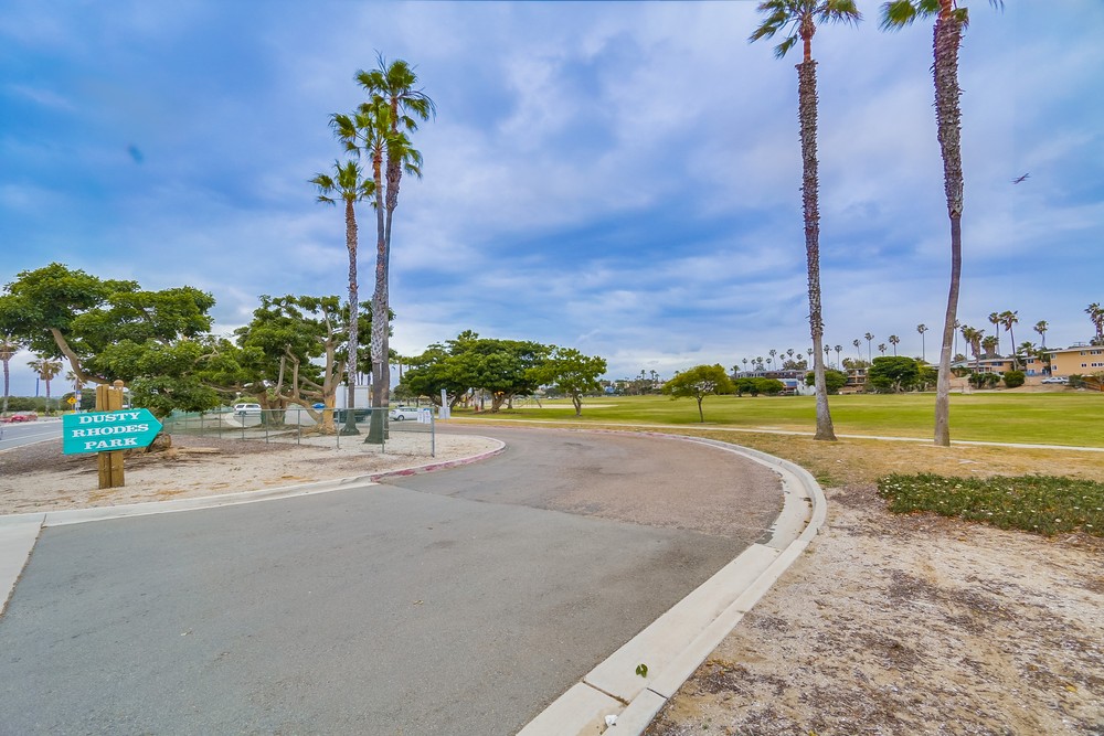 Virtual tour photo 34 of 36 for 4647 Larkspur St