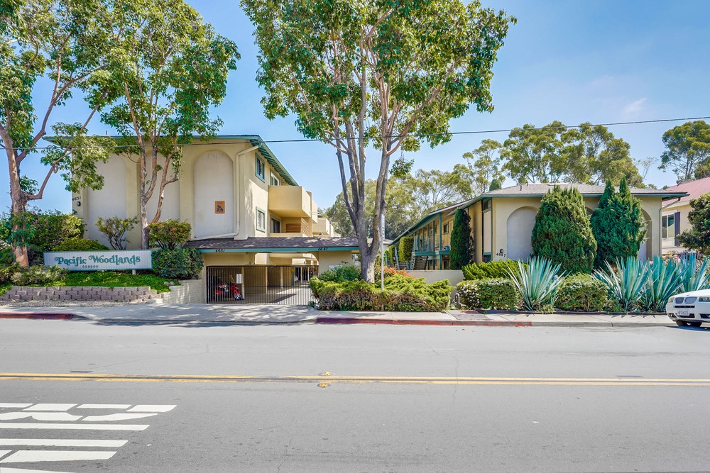 Virtual tour photo 1 of 44 for 4647 Pico St APT 104