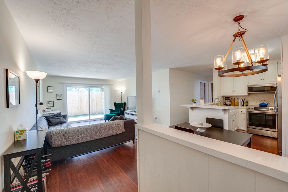Virtual tour photo 7 of 44 for 4647 Pico St APT 104