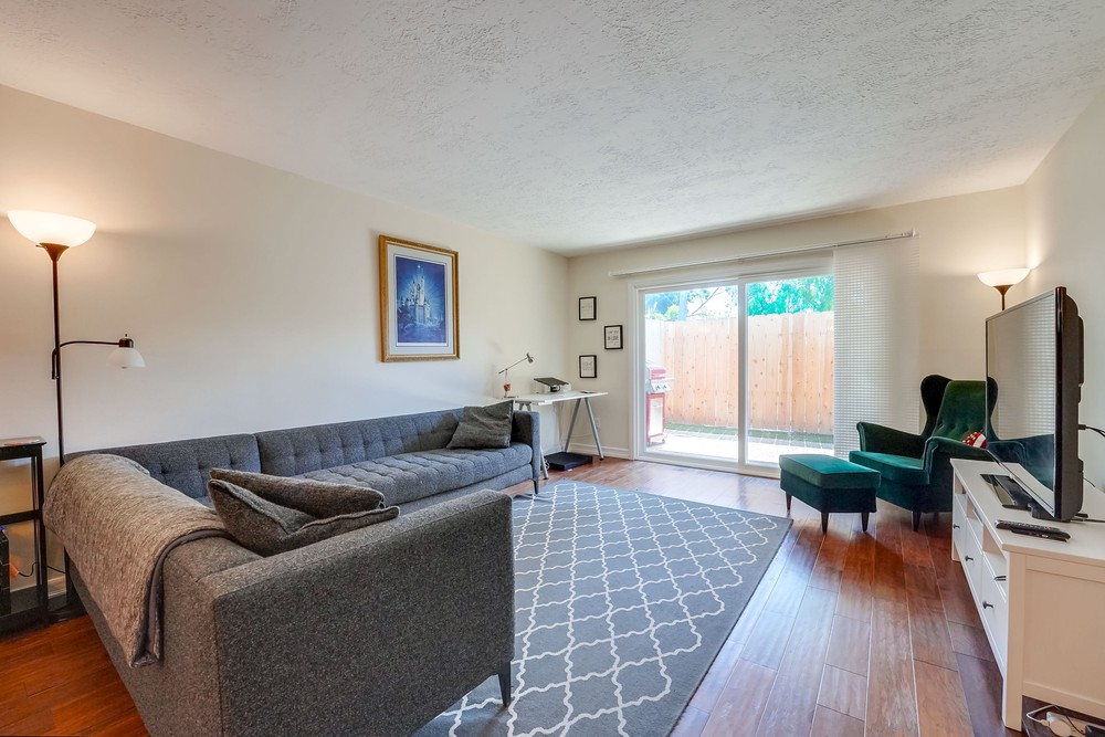 Virtual tour photo 11 of 44 for 4647 Pico St APT 104