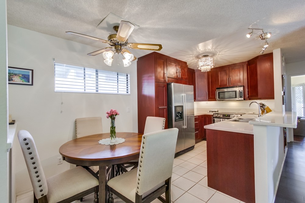 Virtual tour photo 6 of 14 for 4647 Pico Street #205