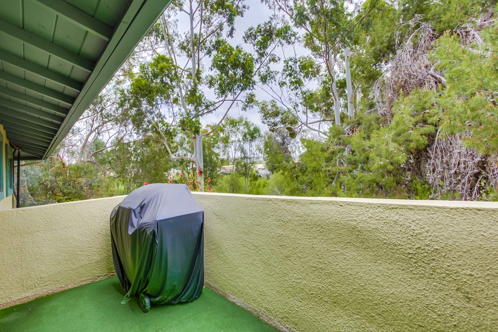 Virtual tour photo 4 of 14 for 4647 Pico Street #205
