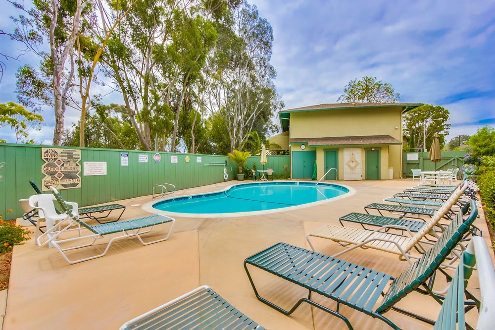 Virtual tour photo 12 of 14 for 4647 Pico Street #205