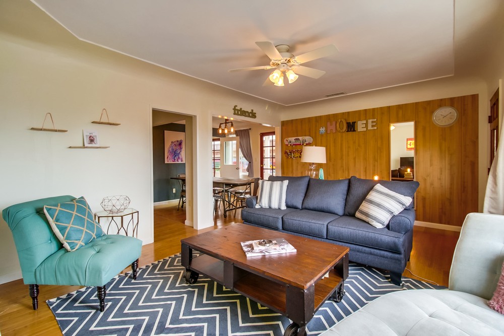 Virtual tour photo 8 of 65 for 4647 Winona Ave