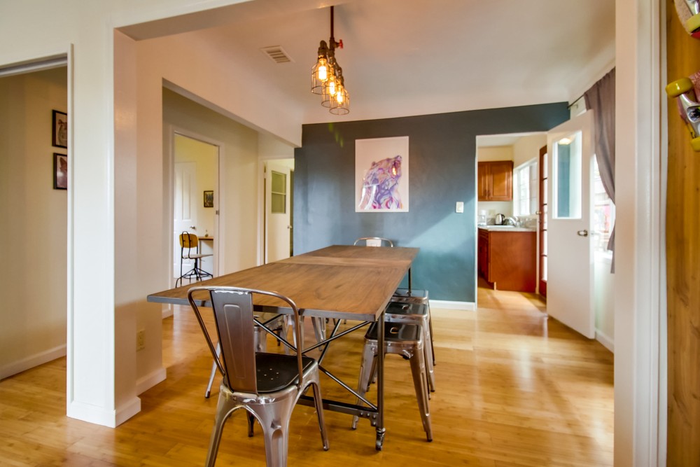 Virtual tour photo 9 of 65 for 4647 Winona Ave