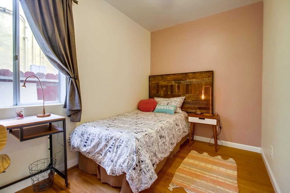 Virtual tour photo 21 of 65 for 4647 Winona Ave