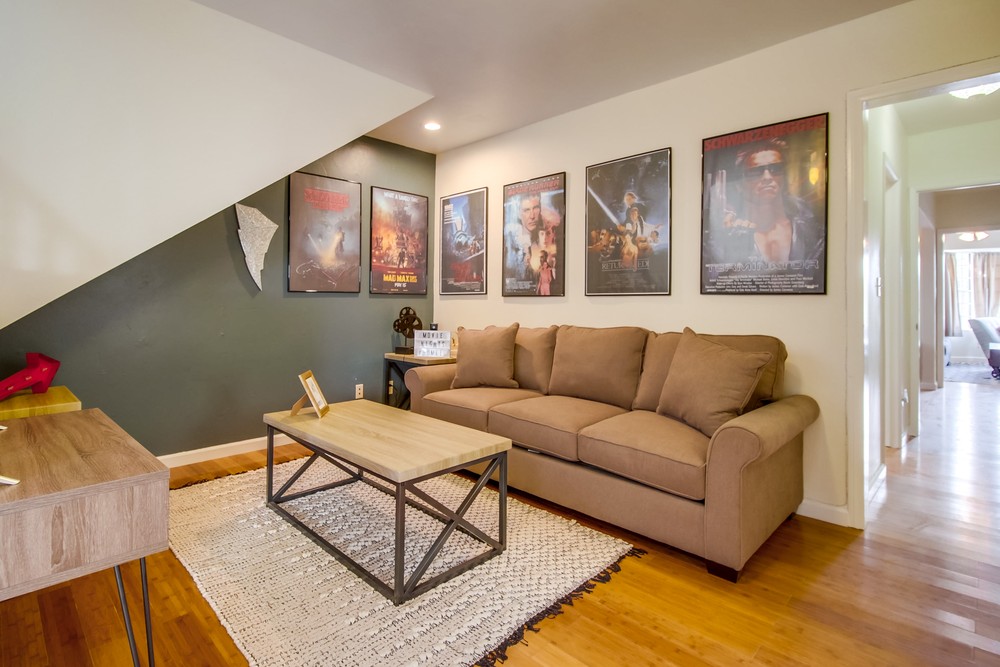 Virtual tour photo 17 of 65 for 4647 Winona Ave