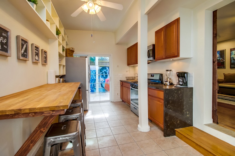Virtual tour photo 25 of 65 for 4647 Winona Ave