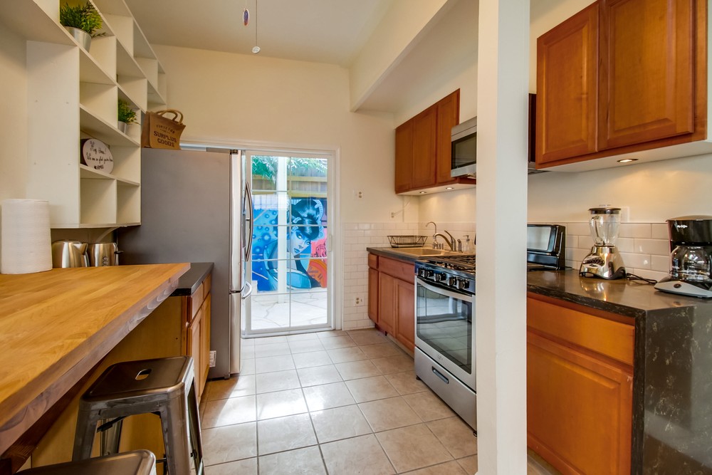 Virtual tour photo 26 of 65 for 4647 Winona Ave