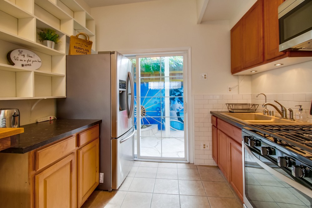 Virtual tour photo 27 of 65 for 4647 Winona Ave