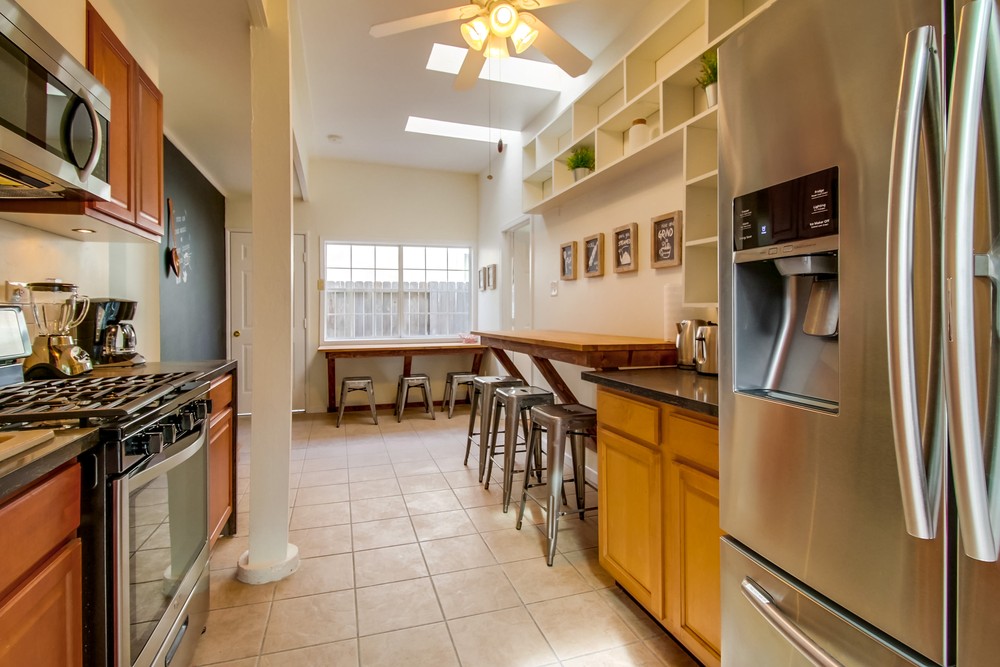 Virtual tour photo 28 of 65 for 4647 Winona Ave