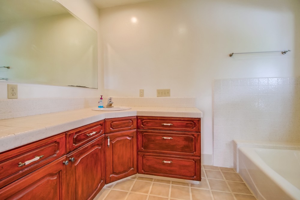 Virtual tour photo 35 of 65 for 4647 Winona Ave