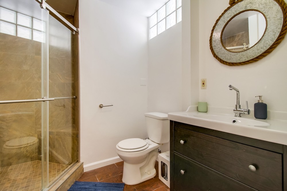 Virtual tour photo 53 of 65 for 4647 Winona Ave