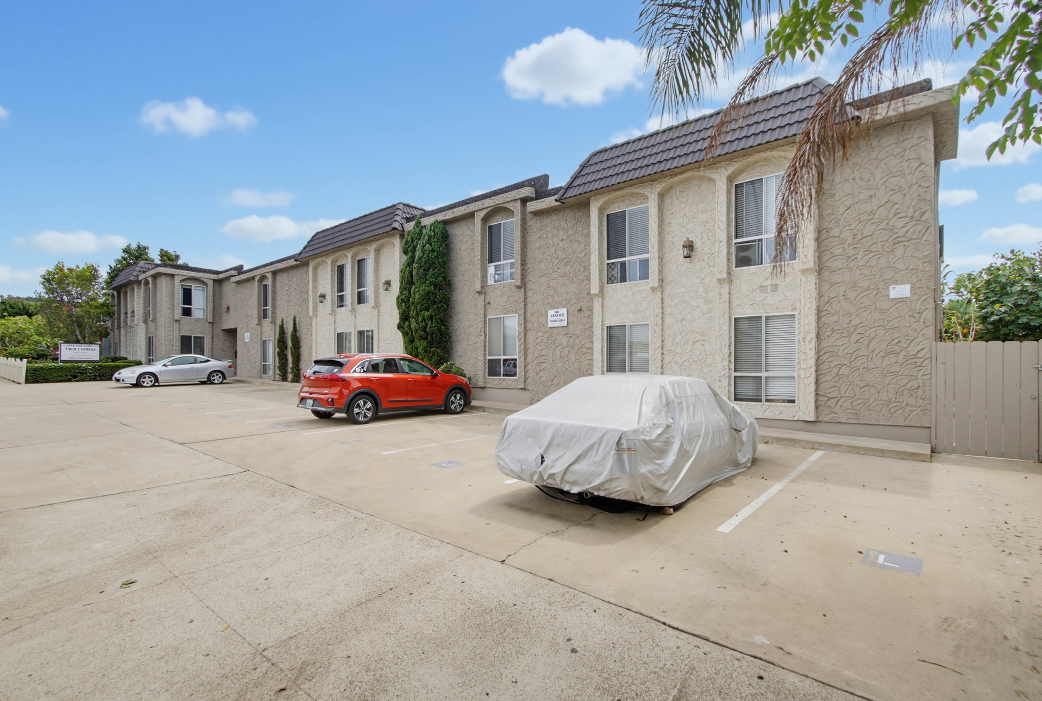 Virtual tour photo 4 of 91 for 4649 Voltaire St
