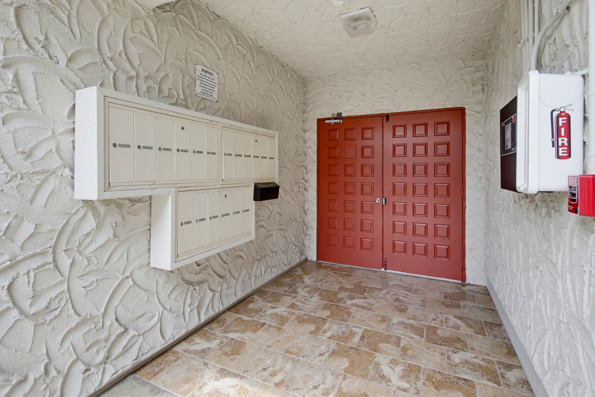 Virtual tour photo 8 of 91 for 4649 Voltaire St