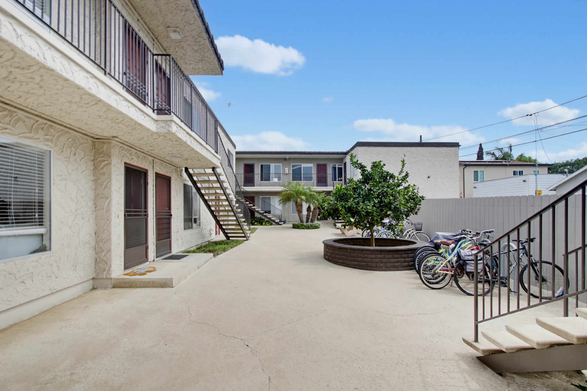 Virtual tour photo 11 of 91 for 4649 Voltaire St