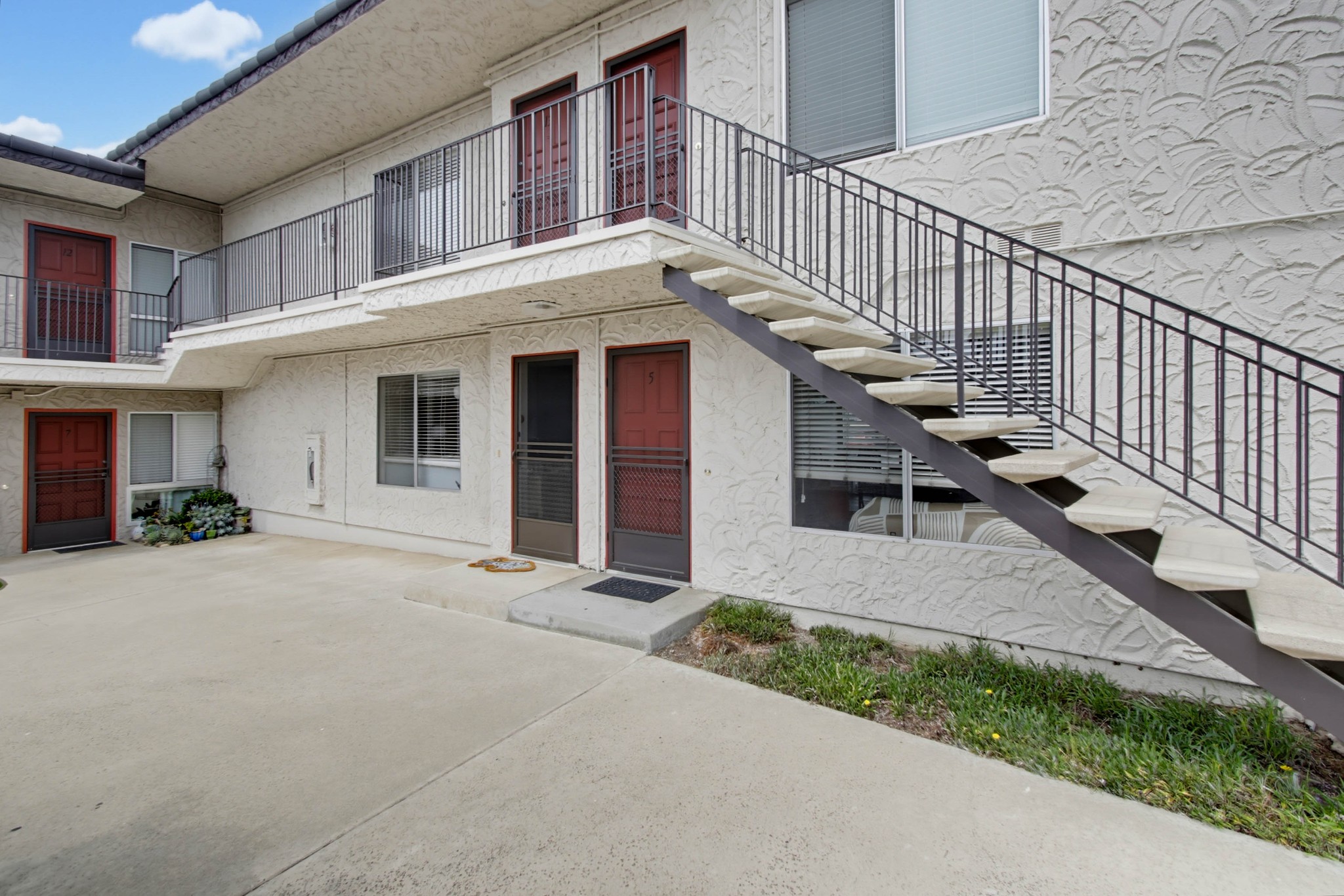 Virtual tour photo 16 of 91 for 4649 Voltaire St