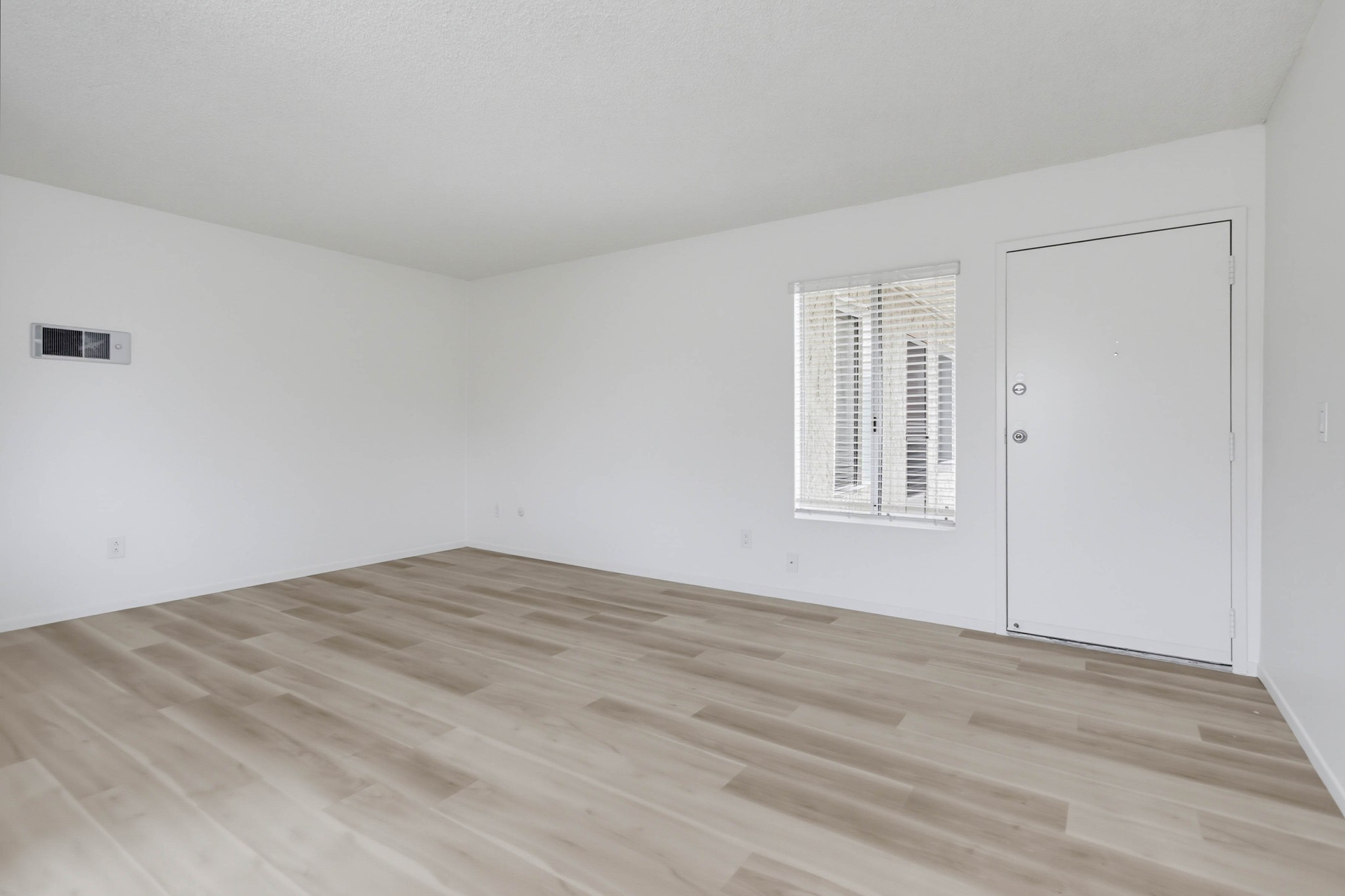 Virtual tour photo 21 of 91 for 4649 Voltaire St
