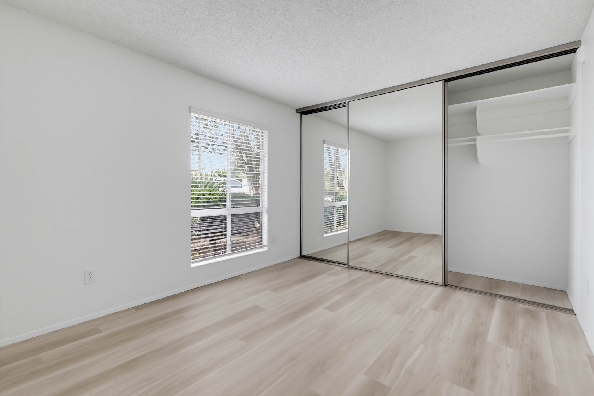 Virtual tour photo 31 of 91 for 4649 Voltaire St