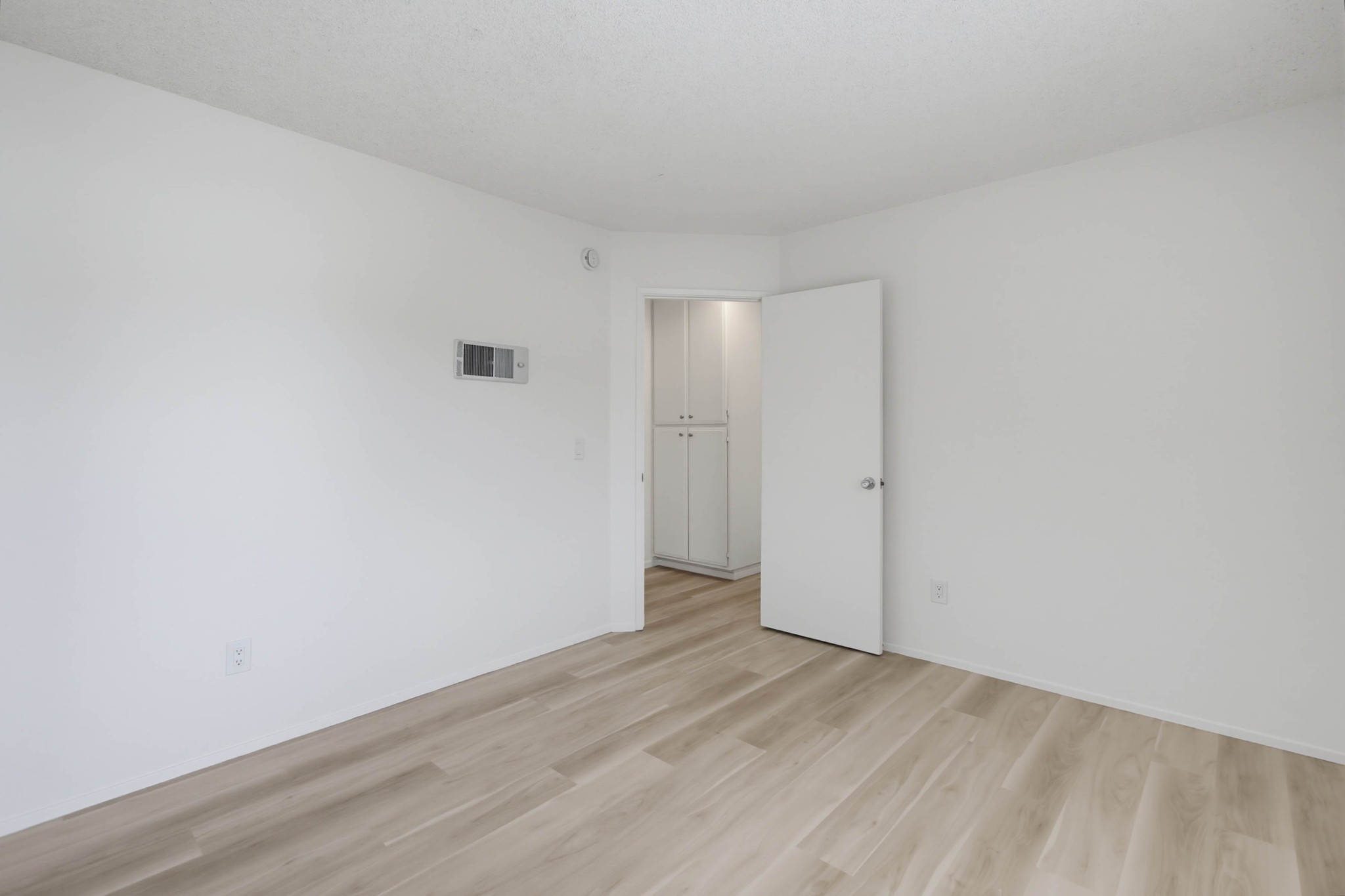 Virtual tour photo 33 of 91 for 4649 Voltaire St