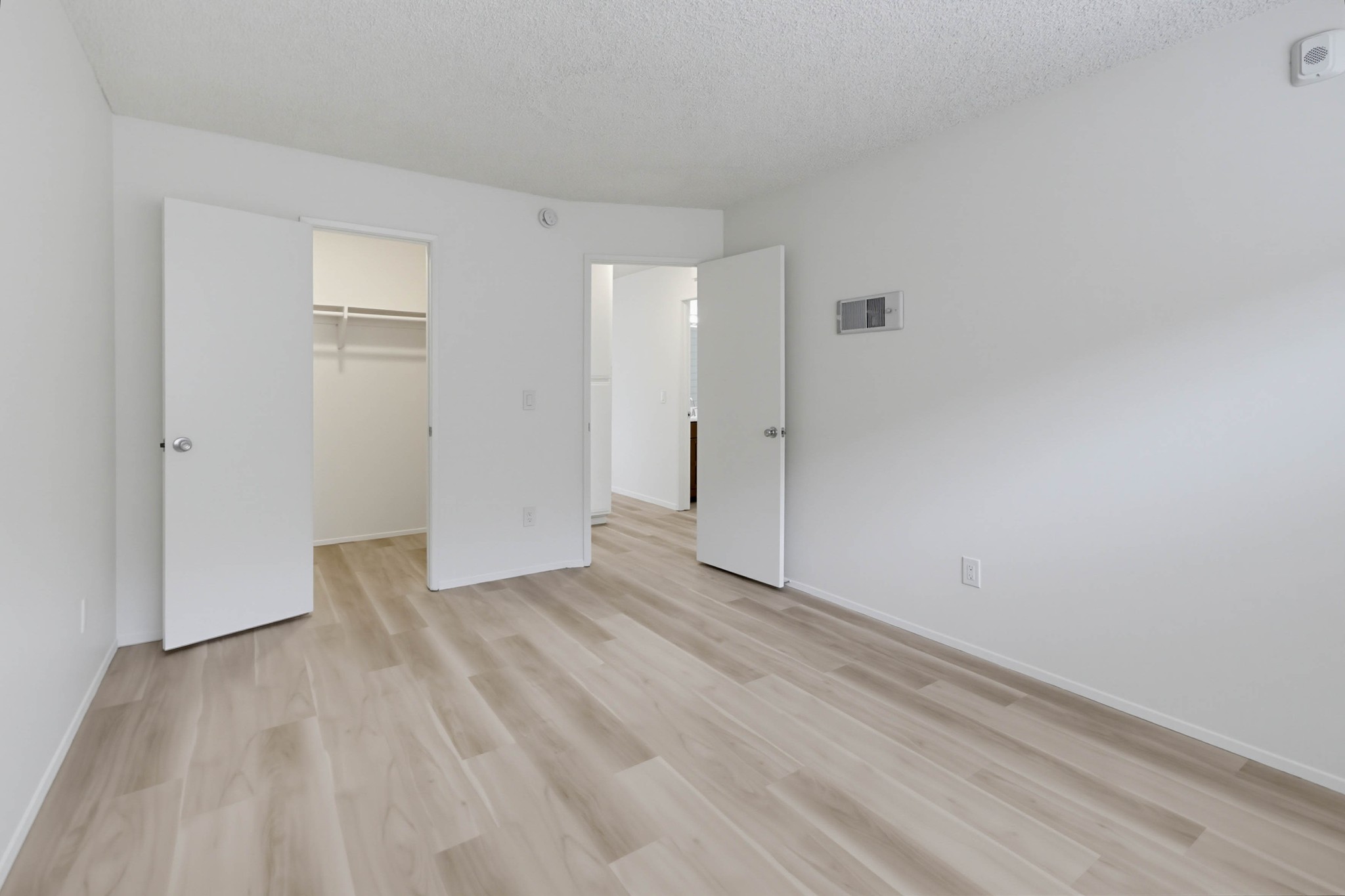Virtual tour photo 36 of 91 for 4649 Voltaire St