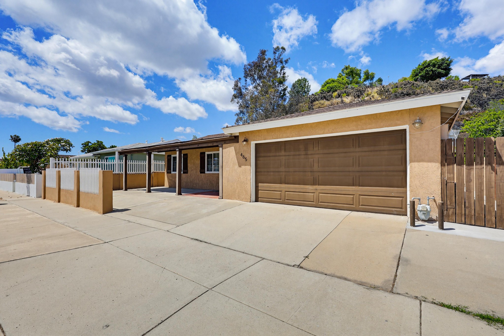 Virtual tour photo 3 of 67 for 465 Meadowbrook Dr