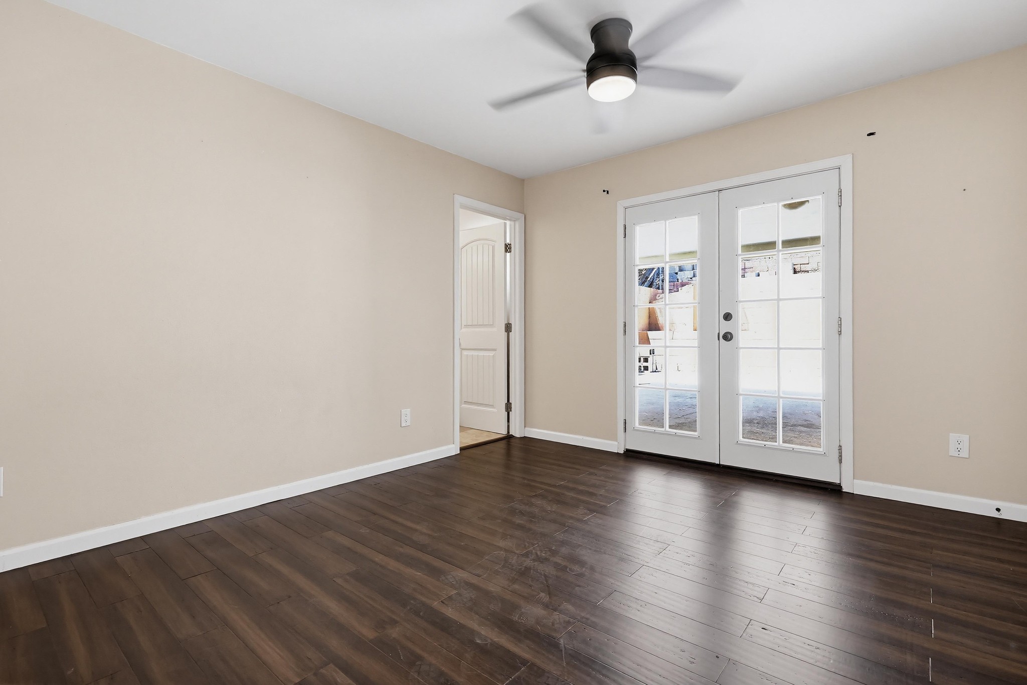 Virtual tour photo 28 of 67 for 465 Meadowbrook Dr