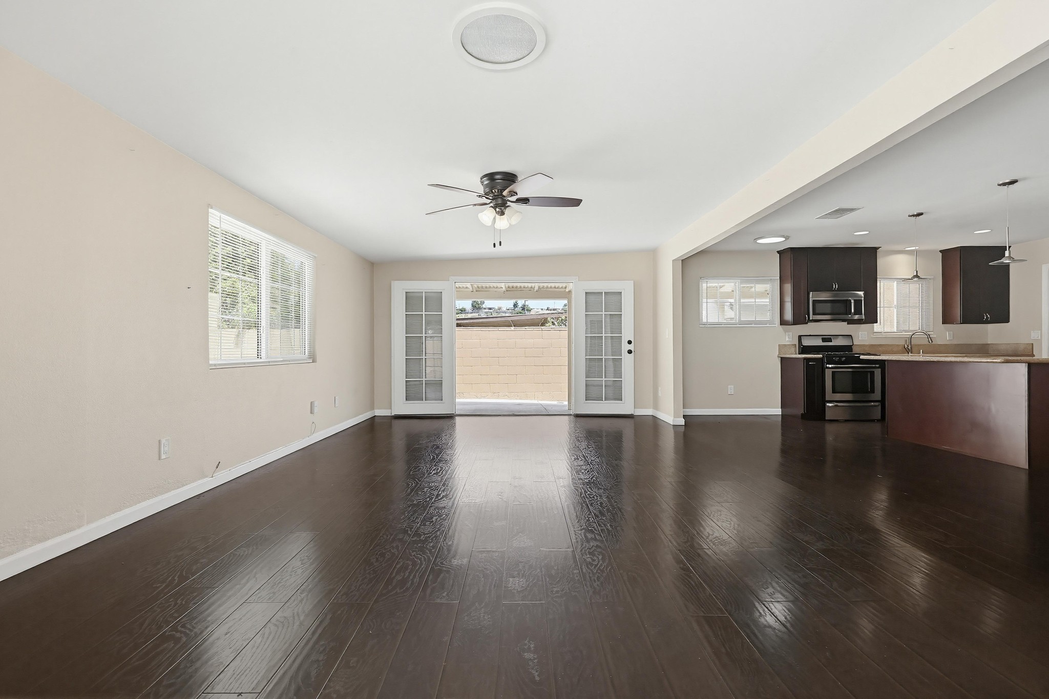 Virtual tour photo 42 of 67 for 465 Meadowbrook Dr