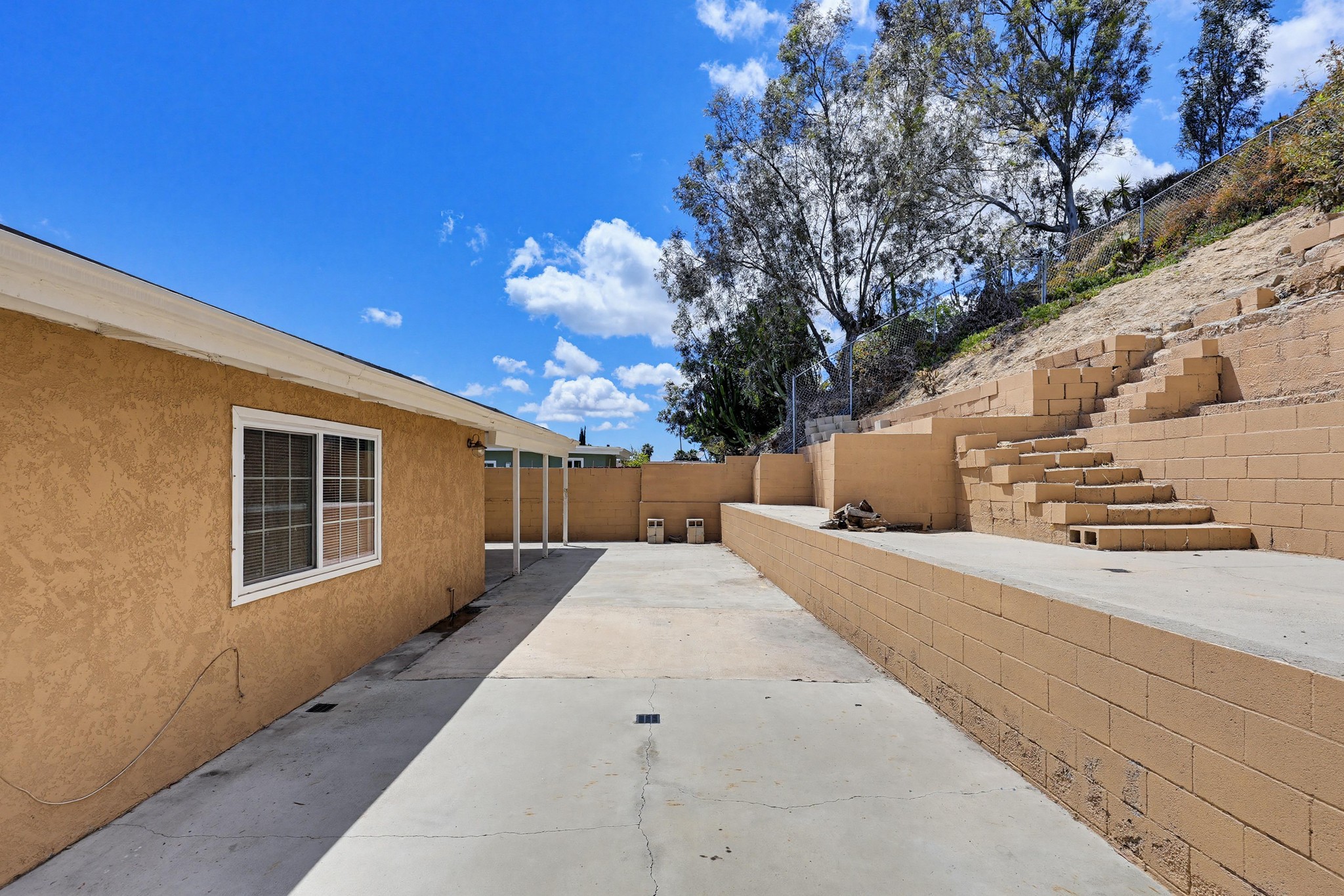 Virtual tour photo 53 of 67 for 465 Meadowbrook Dr