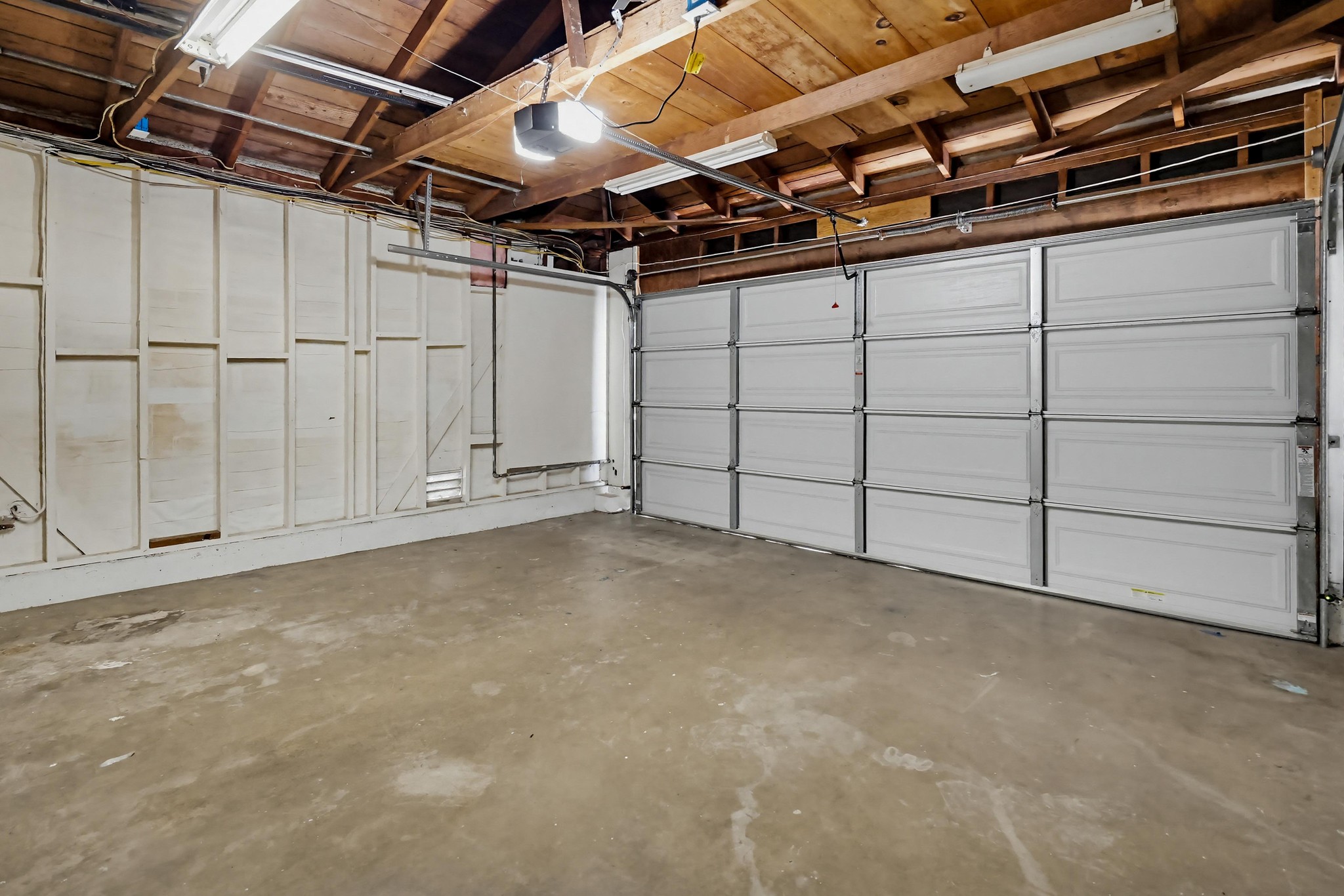 Virtual tour photo 62 of 67 for 465 Meadowbrook Dr