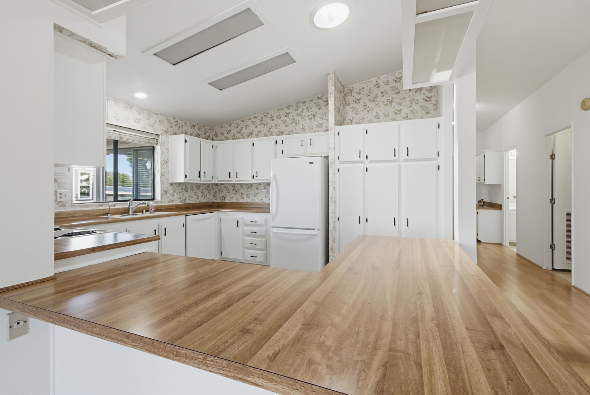 Virtual tour photo 19 of 68 for 4650 Dulin Rd Spc 219