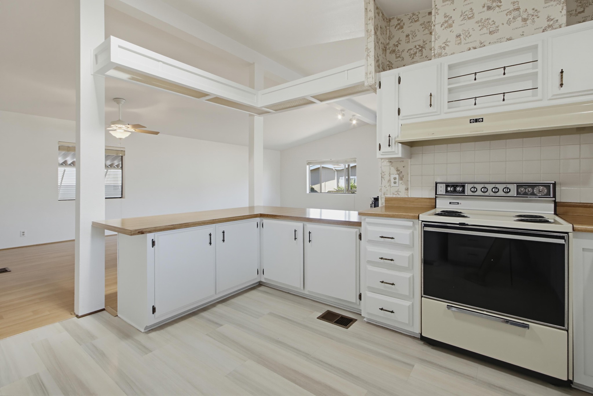 Virtual tour photo 21 of 68 for 4650 Dulin Rd Spc 219