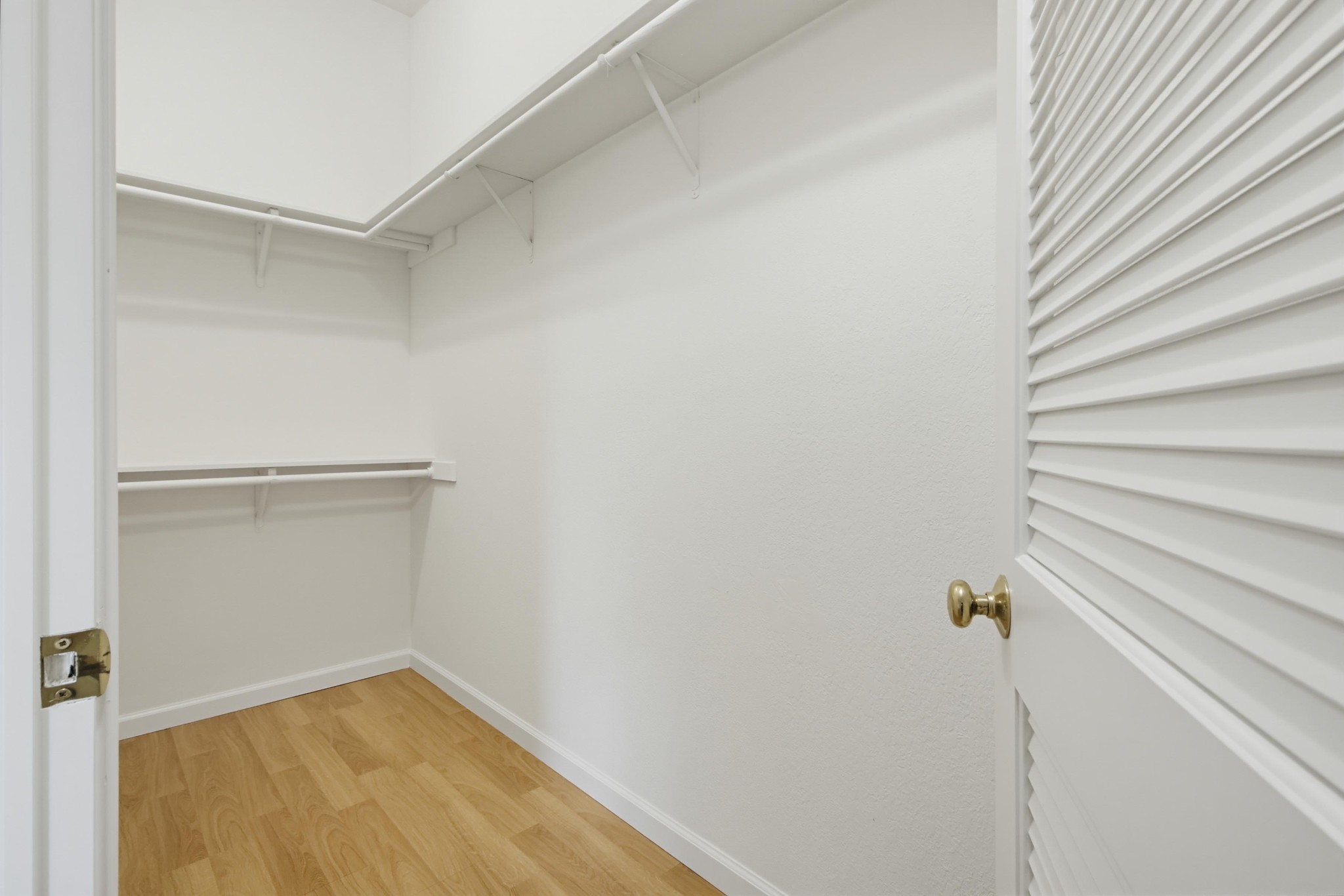 Virtual tour photo 33 of 68 for 4650 Dulin Rd Spc 219