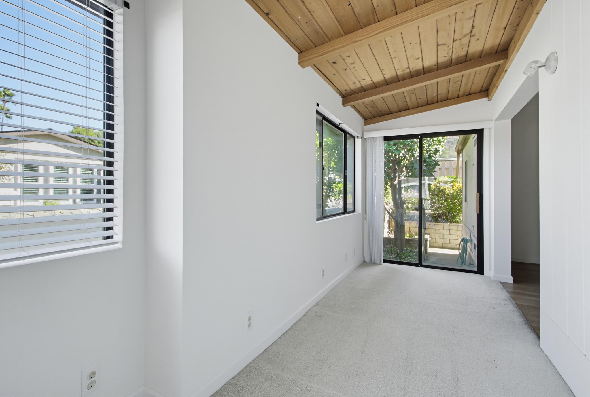 Virtual tour photo 35 of 68 for 4650 Dulin Rd Spc 219