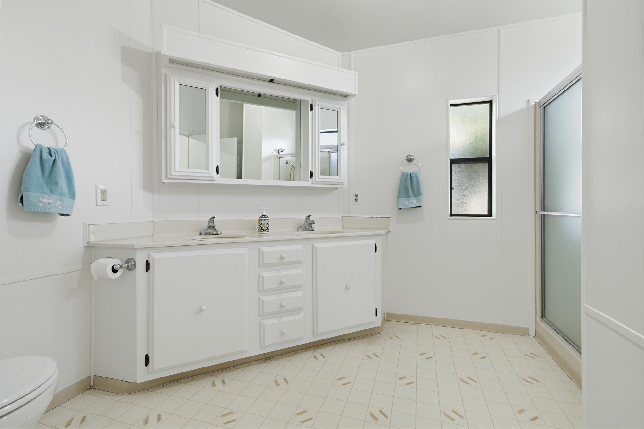 Virtual tour photo 40 of 68 for 4650 Dulin Rd Spc 219