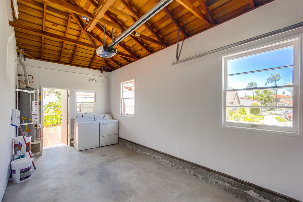 Virtual tour photo 29 of 35 for 4651 E Talmadge Dr