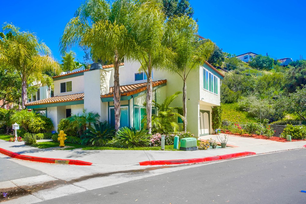 Virtual tour photo 1 of 61 for 4653 Gesner Pl