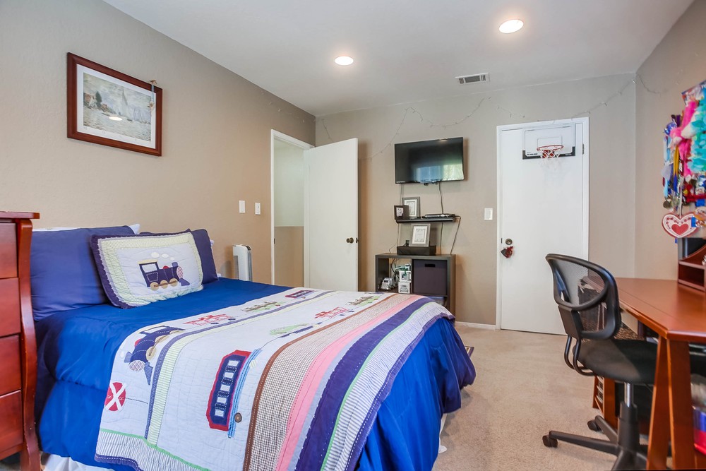 Virtual tour photo 45 of 61 for 4653 Gesner Pl