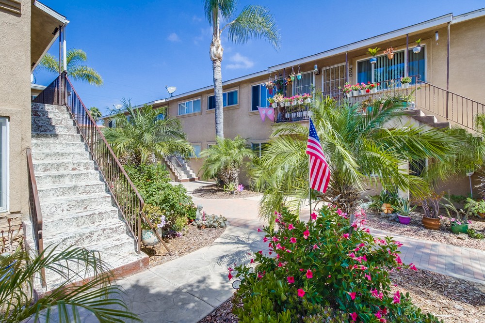 Virtual tour photo 11 of 40 for 4654 33rd St