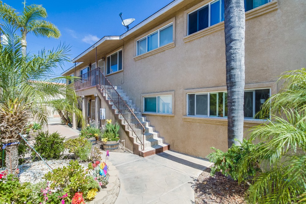 Virtual tour photo 13 of 40 for 4654 33rd St