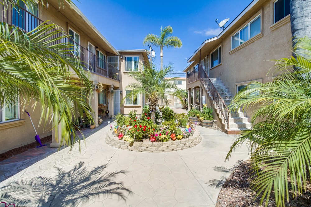 Virtual tour photo 15 of 40 for 4654 33rd St