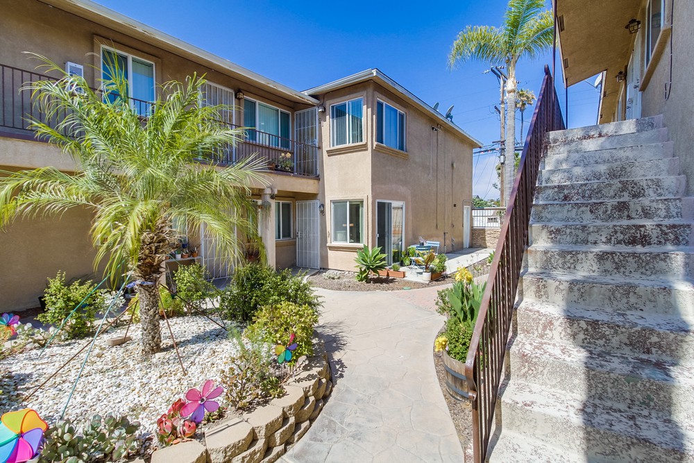 Virtual tour photo 19 of 40 for 4654 33rd St