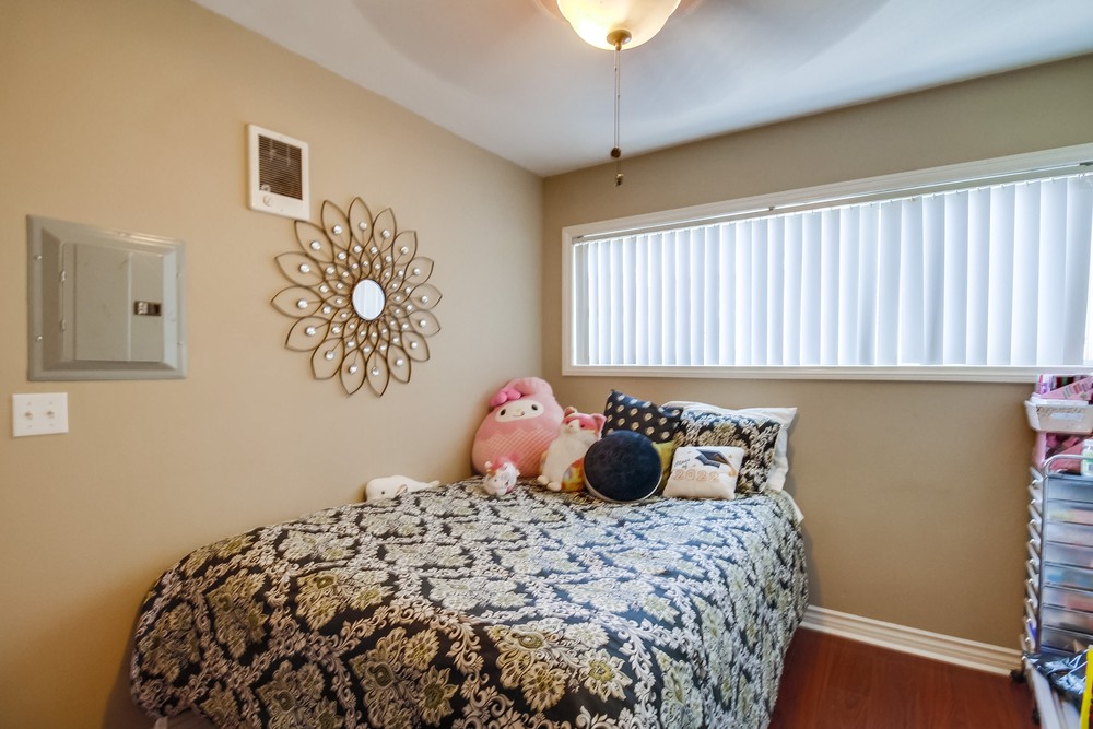 Virtual tour photo 37 of 40 for 4654 33rd St