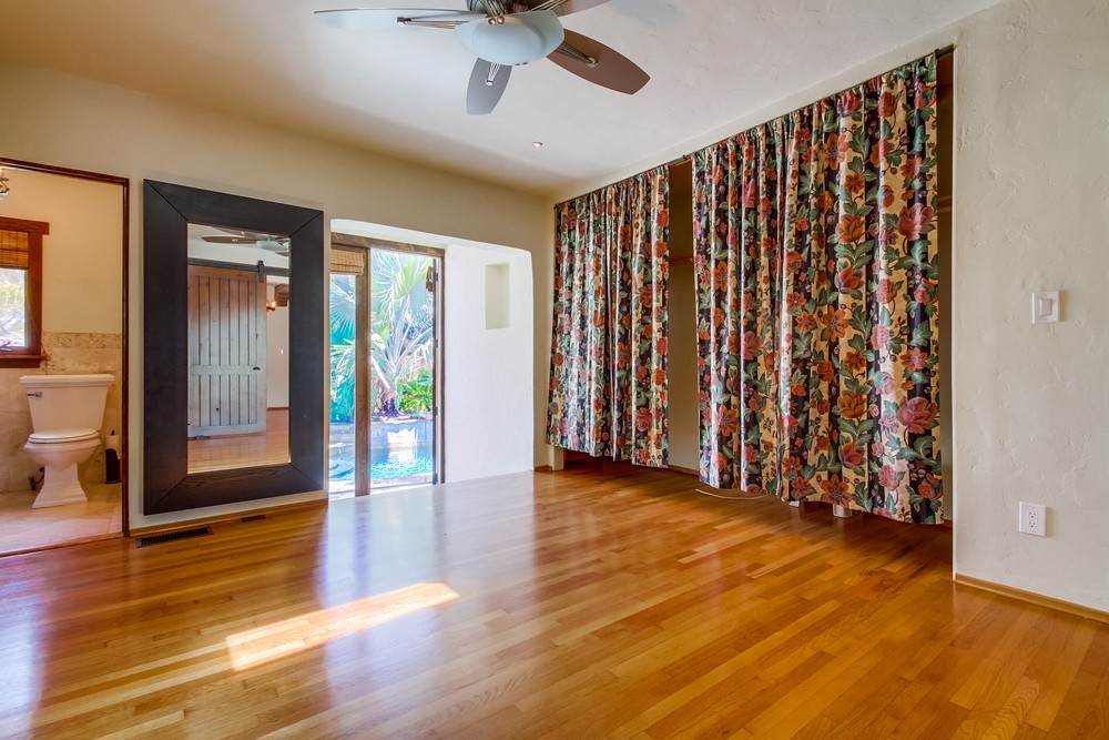 Virtual tour photo 21 of 45 for 4654 Constance Drive