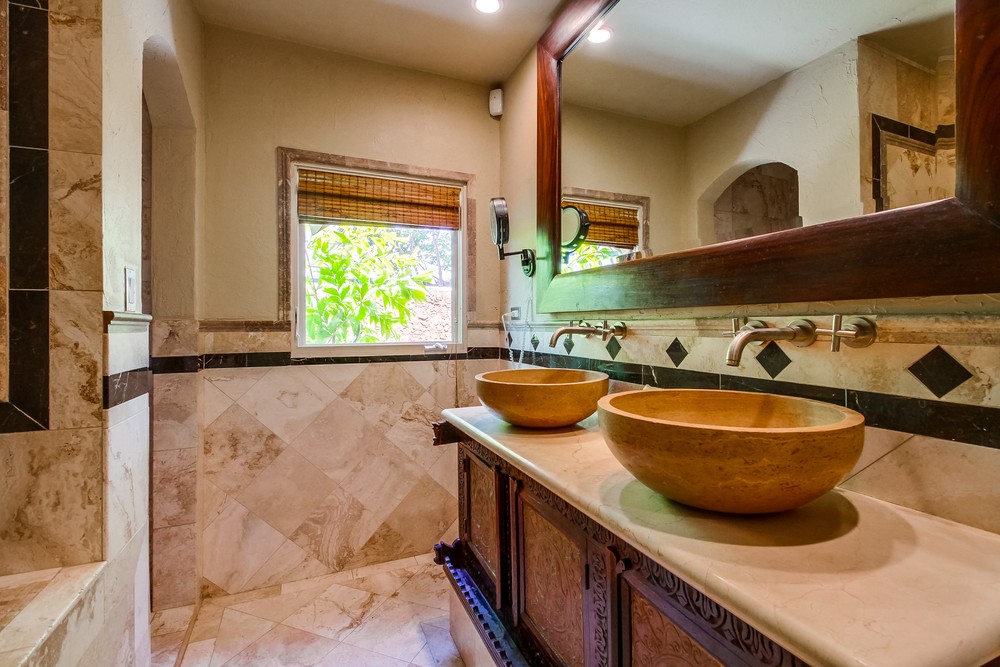 Virtual tour photo 26 of 45 for 4654 Constance Drive