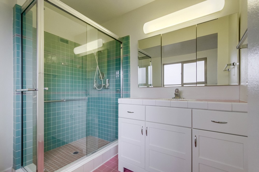 Virtual tour photo 23 of 35 for 4654 Glacier Ave