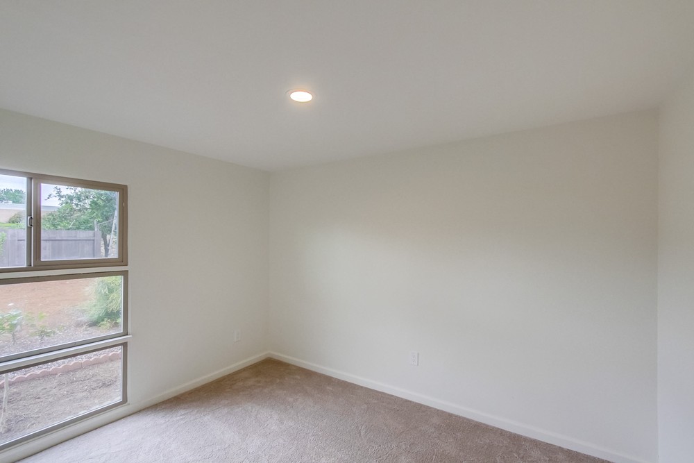 Virtual tour photo 26 of 35 for 4654 Glacier Ave