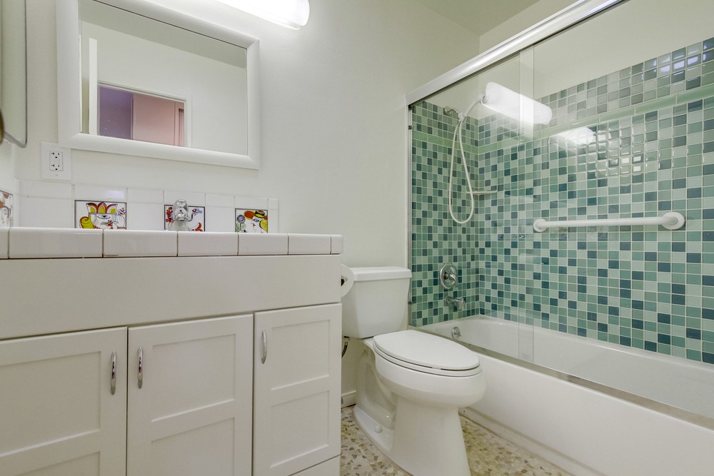 Virtual tour photo 29 of 35 for 4654 Glacier Ave