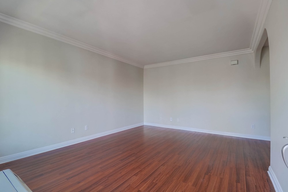 Virtual tour photo 9 of 23 for 4655 Ohio St UNIT 17