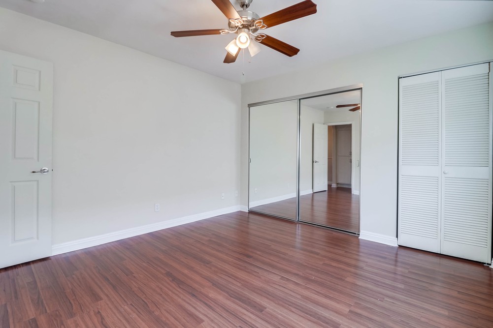 Virtual tour photo 20 of 23 for 4655 Ohio St UNIT 17